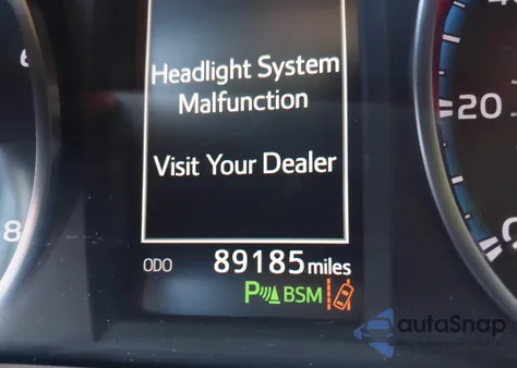 2017 Toyota Rav4 Xle z USA, uszkodzony, nr VIN 2T3WFREVXHW354052